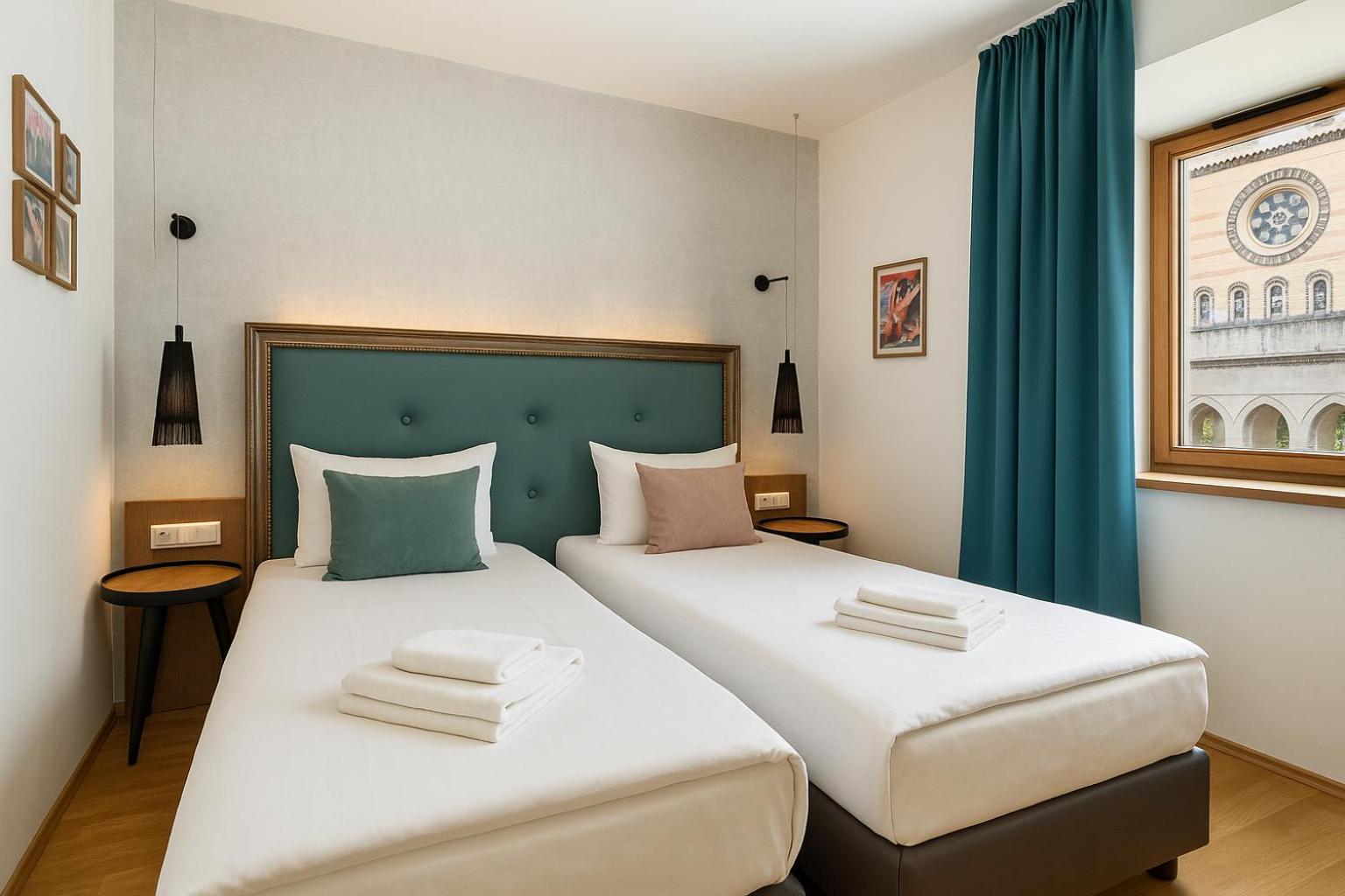 Deluxe Double or Twin Room Synagogue View