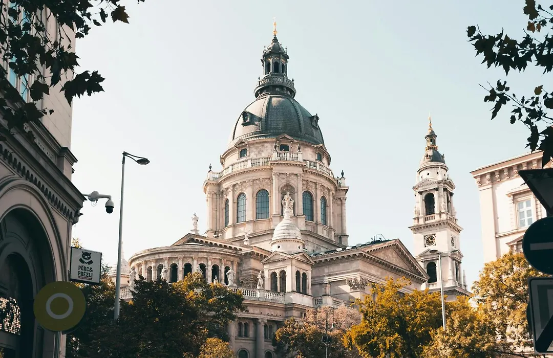 Ikonik Parlament-1
