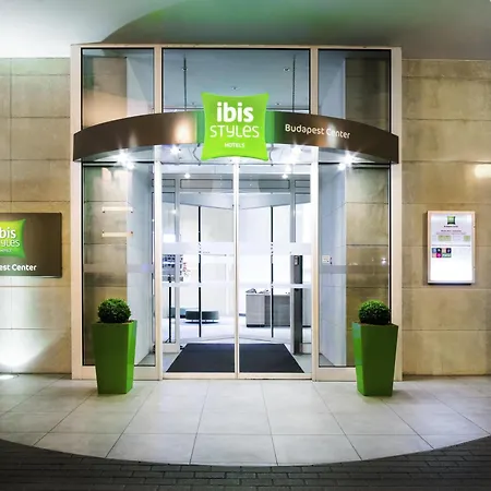 Ibis Styles Budapest Center-3